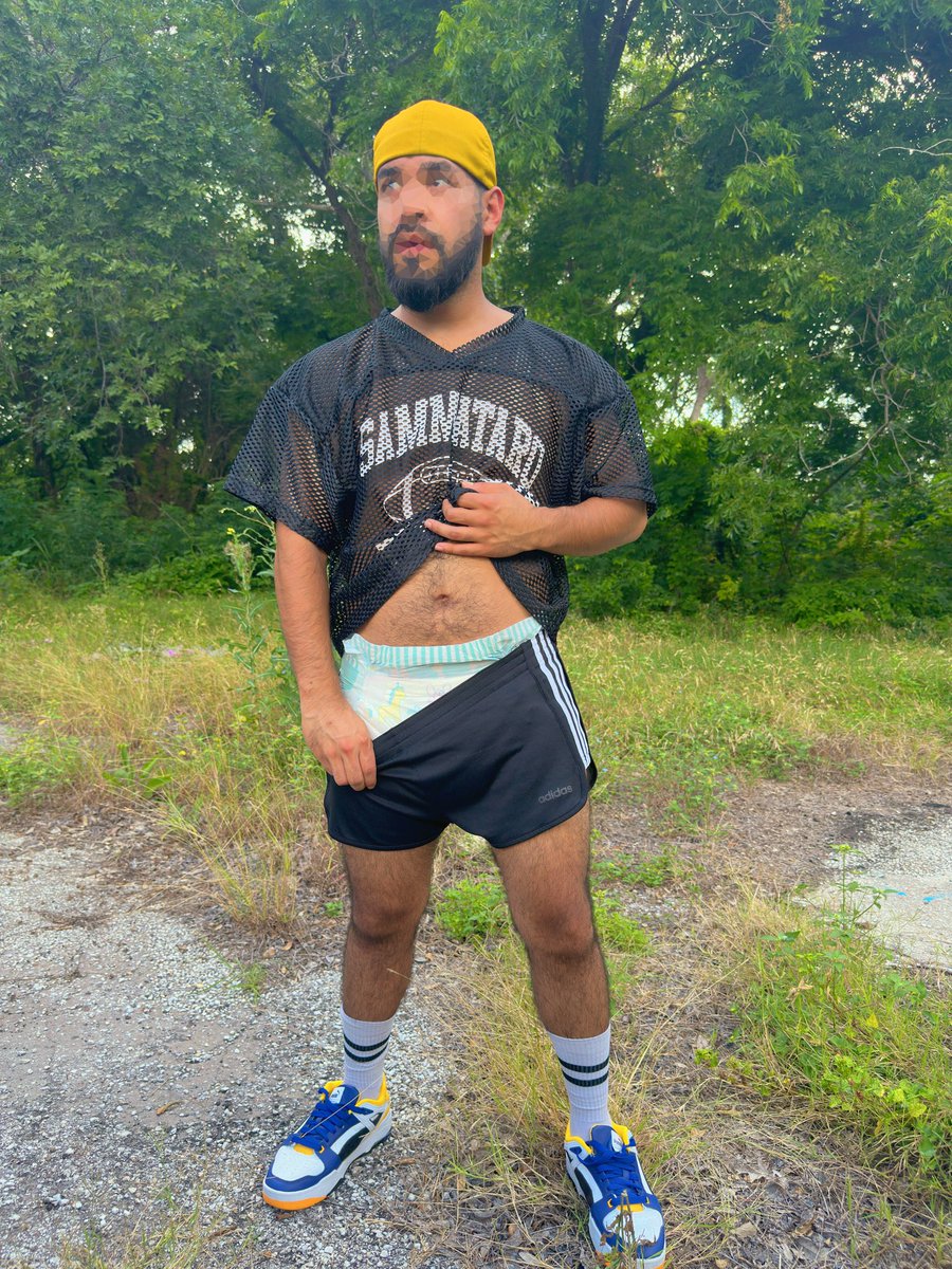 PaddedPapi's tweet photo. Why are yall laughing?? The flyers for football tryouts said to bring your own padding! 🏈 https://t.co/Jx2blKAuM6