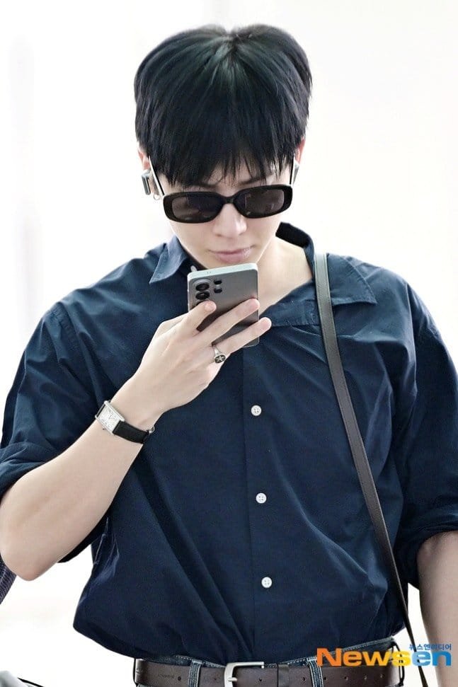 lekseuuugf's tweet photo. TYUN SAYANG KAMU GANTENG BANGET BABE https://t.co/IlnDLPsUl7