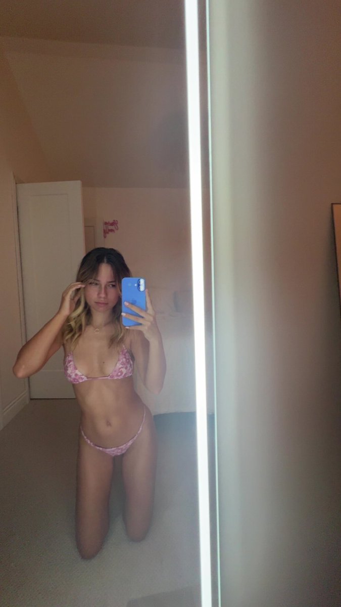 KatSummerx tweet picture