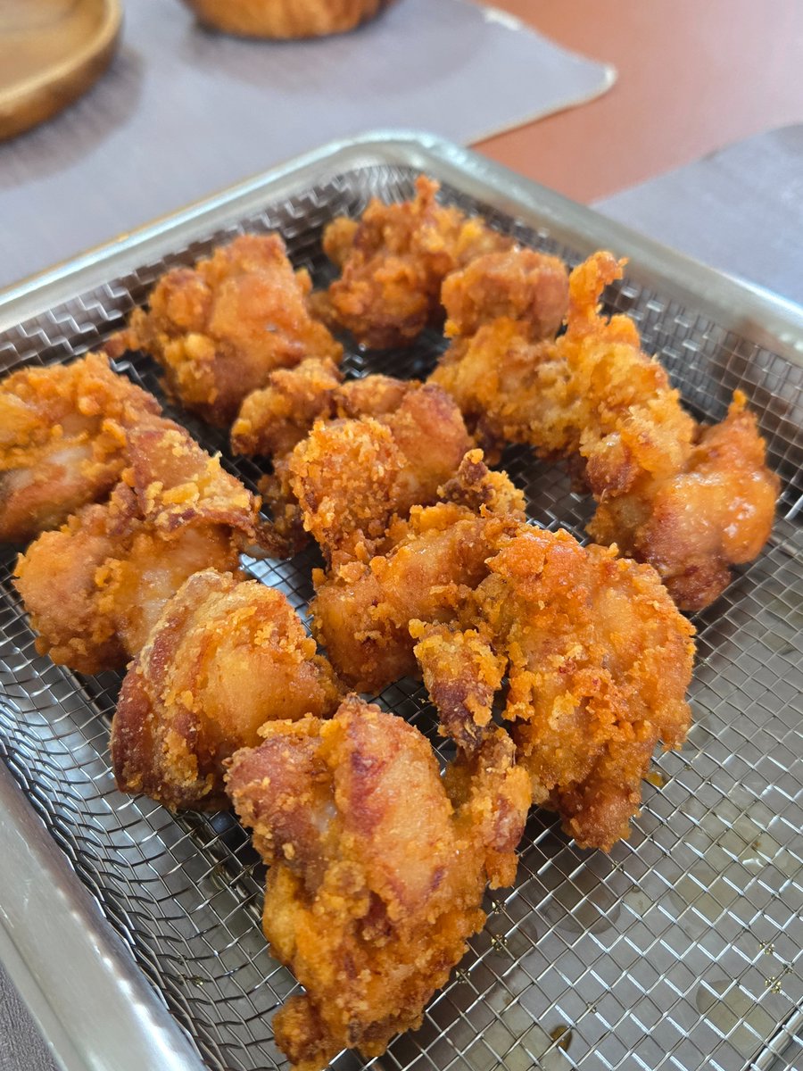 motsu______'s tweet photo. キムチ鍋の素 唐揚げ🐓
※屋台で売ってれば100買う
※辛さはほんのりで旨味勝ちしてる https://t.co/E80nM508E7