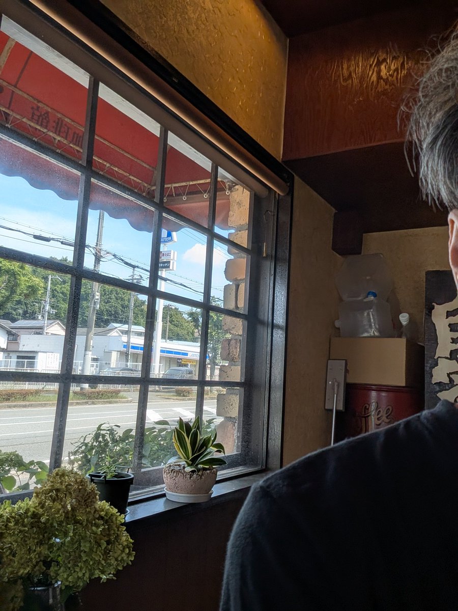 dream007168's tweet photo. 愛知県豊橋市の出張から帰って来ました！久しぶり地元神戸市のレトロな喫茶店☕でモーニング🤗 https://t.co/x1ndYGQgr6