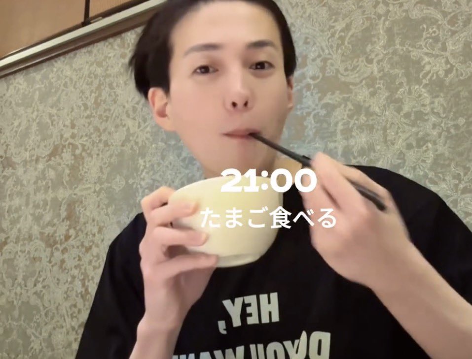 mokasan333's tweet photo. こちらが心配になるくらい多忙を極めまくっているのに、いつも笑顔でいつも明るい。顔もスタイルも性格もズバ抜けていい。後輩ながら尊敬。
⋆┈┈┈┈┈┈┈┈┈┈┈┈┈┈┈⋆
ゆせくんに会う人みんなに性格いいって褒められてファンとしても嬉しいよ
先輩からもゆせくん忙しいって言われるけどどれくらい忙しいんだろう？
きっと想像できないくらい忙しいんだろうね
まだまだこれからもっと暑くなるからたーくさん美味しいもの食べて体調に気を付けてね

 #八木勇征  #FANTASTICS