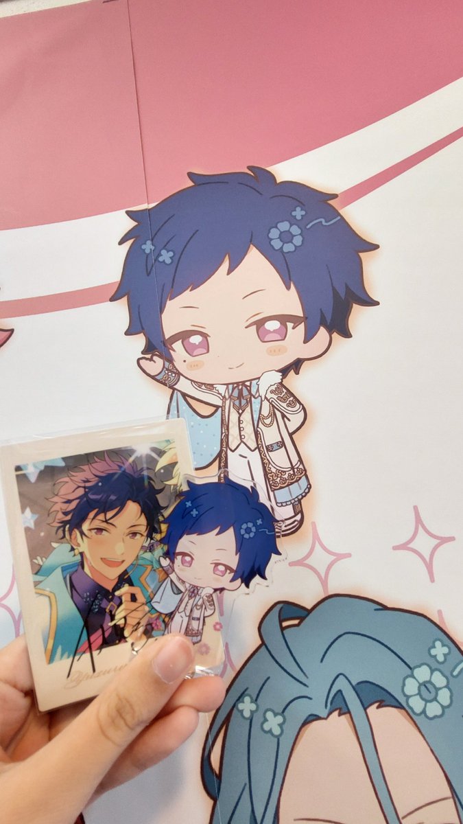 harigami61's tweet photo. アニカフェ行ってきた！
チトセ自引きできたし、ゆづくんも交換させてもらってゲットできた😭💕︎︎
パネルめちゃ神すぎる✨ https://t.co/Fx2yyrjmki