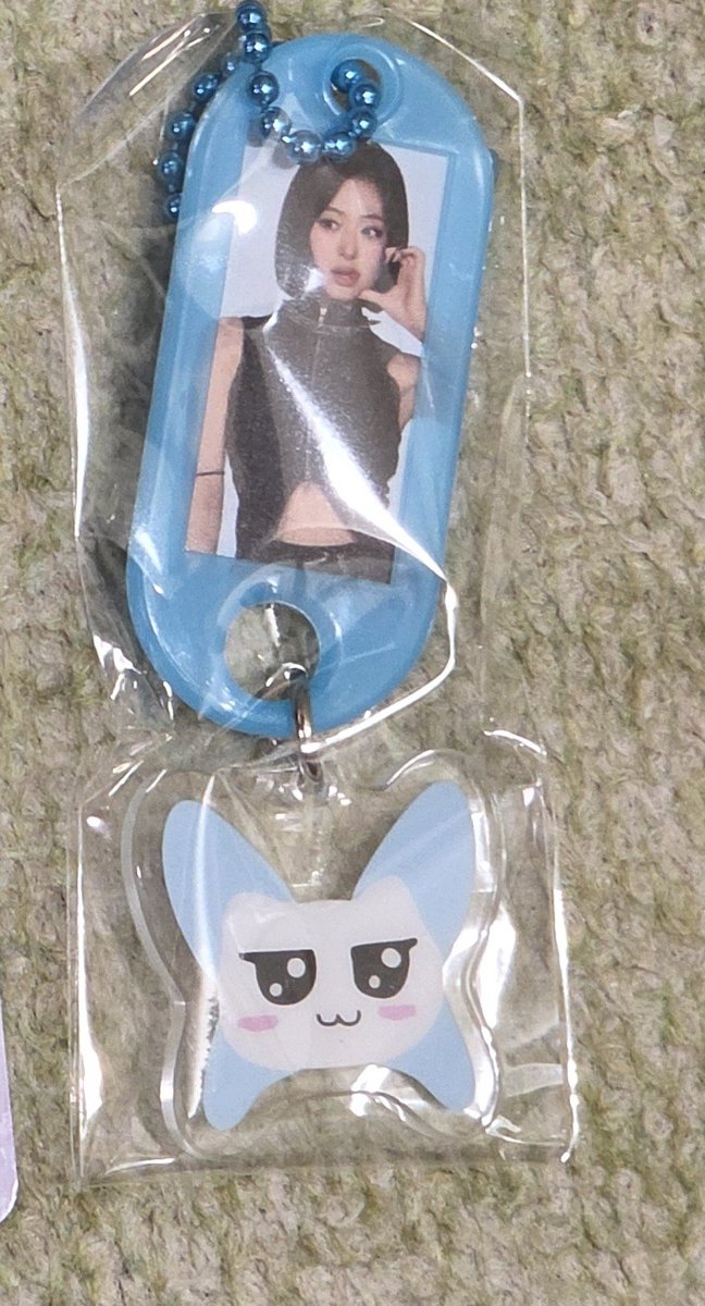 の tweet media