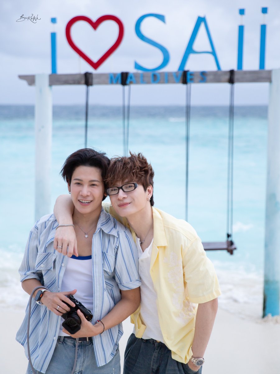 Bxxk__twt's tweet photo. พวกเทอออ …ทริปนี้ผมแทบจะไม่มีรูปเดี่ยวเลยยยยค่าาา

มัลดีฟทำอะไร
@stjinx_maya
#SingtoPrachaya
@kristtps 
#KristPerawat
#GarnierMochiMaldivesxKristSingToD2
#คริสสิงโต https://t.co/5XcbhvtAr5