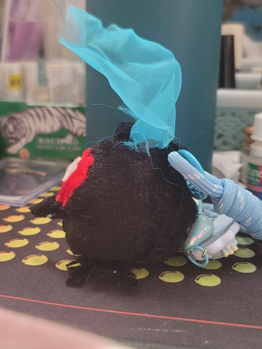 cardbored_catto's tweet photo. EVERYONE STOP WHAT YOURE DOING AND LOOK AT THE DOTTOPUFF MY FRIEND MADE ME. LOOK. HES PERFECT. 😭😭😭😭😭 THANK YOU SO MUCH FRIEND 😭😭😭 I DONT NEED TO BUY THE OFFICIAL MERCH ANYMORE FOR A DOTTOLING 😭😭 https://t.co/PLm3OoU984