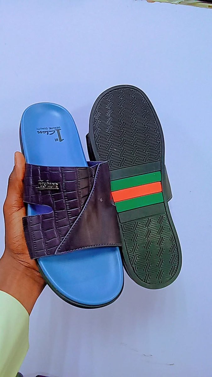 Khaleephyakasai's tweet photo. I have these beautiful Shoes at an affordable Prices of 20k.
Location Kano 
Delivery Nationwide
Contact 08031126110 https://t.co/YoQKpn6dLs