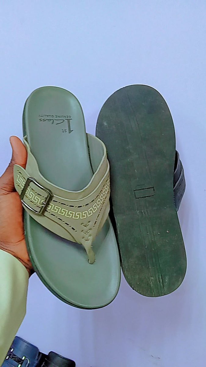 Khaleephyakasai's tweet photo. I have these beautiful Shoes at an affordable Prices of 20k.
Location Kano 
Delivery Nationwide
Contact 08031126110 https://t.co/YoQKpn6dLs