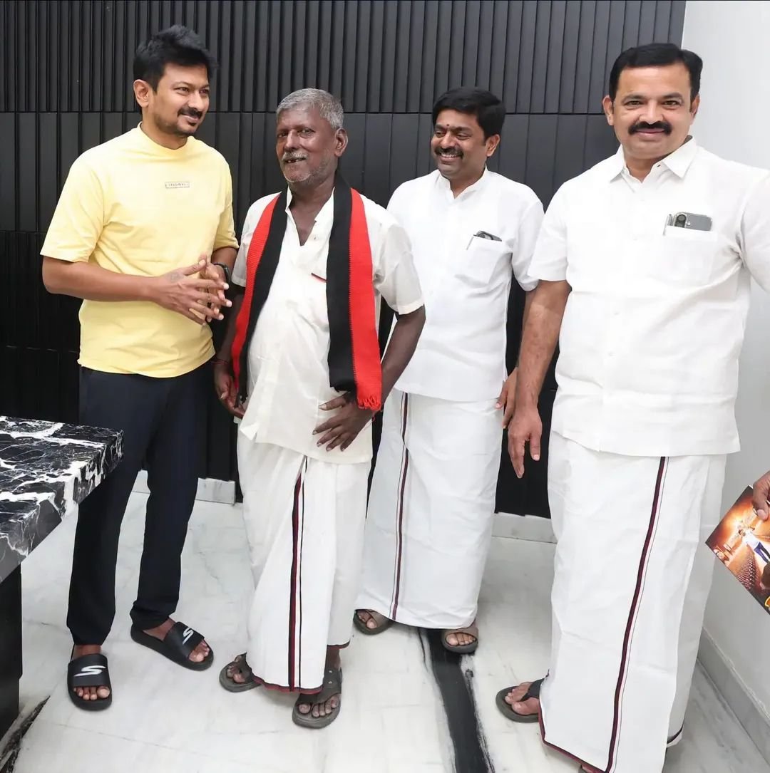 46Mmp's tweet photo. எங்கள் நம்பிக்கை 🔥
#udhayanidhistalin #love #picoftheday #dmk_blood https://t.co/6ejOQHo0Z7