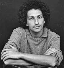 stefdesvosges's tweet photo. le 2 août 1992 décès à Ramatuelle d'une crise cardiaque de Michel Berger auteur-compositeur-interprète, directeur artistique et arrangeur musical. Il repose dans la 29e division du cimetière de Montmartre auprès de sa femme France Gall et sa fille Pauline. https://t.co/CxOy5Ab3fQ