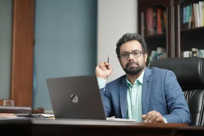 Karnnan2255's tweet photo. ❗️ജോൺ ബ്രിട്ടാസിനെ പോലെ ഒരു വഷളൻ വേറെ കാണില്ല, എവിടെ ചെന്നാലും പട്ടി ഷോ ഇറക്കും.
❗️സ്വന്തം കാര്യം എല്ലാ ലൈഫിൽ സെറ്റ് ആക്കി ആർഭാട ജീവിതം നയിക്കുന്നു, കള്ളൻ വിജയൻറെ ദാസ്യ പണി ചെയ്തതിന്റെ ഉപകാരം ആയി രാജ്യസഭാ എംപി ആയി.
❗️ഇന്നേ വരെ ഇയാളെക്കൊണ്ട് നാടിനു ഒരു ഗുണവും ഉണ്ടായിട്ടില്ല. അയാൾ ഒരു കമ്മ്യൂണിസ്റ്റ് ഒന്നും അല്ല എന്ന് അന്തം പൊട്ടൻ അണികളെ ആര് പറഞ്ഞു മനസിലാക്കും.
❗️ബ്രിട്ടാസേ തനിക്കു വിനായകൻ പറഞ്ഞപോലെ വല്ല പണി എടുത്തു ജീവിച്ചുകൂടെ ഇങ്ങനെ അന്തം കമ്മികളെ ഊ@#ച്ചൂ ജീവിക്കാതെ.