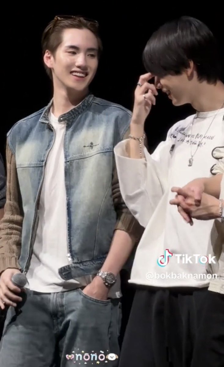 pangQjuQ's tweet photo. วันนี้วันจันทร์ แต่ทุกคนในนี้สำคัญหมดนะครับ ยิ้มแล้วหันมามองหน้าคุณเพื่อนรัก  หมายความว่าอย่างไรรือทัชชัย 

Cr. https://t.co/uMQZ1eyj4X https://t.co/ImSnTCtGeX