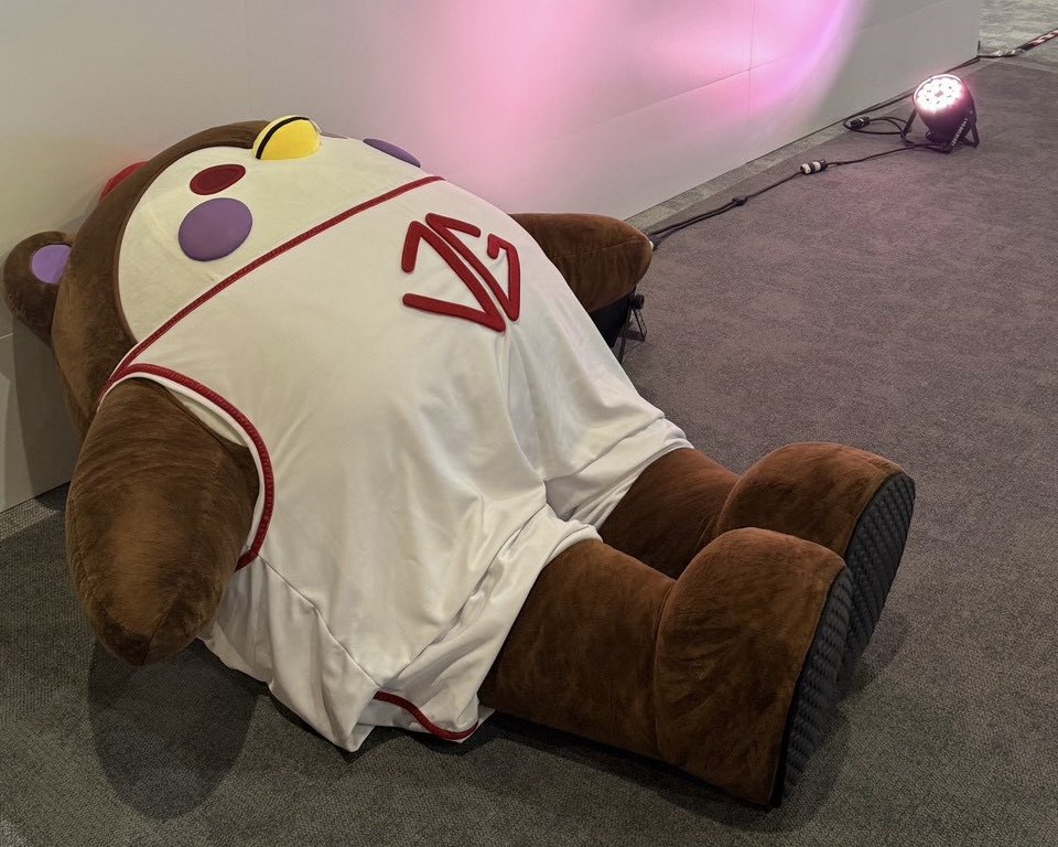 guinzly__gmmtv's tweet photo. me after playing every sport on Earthhh ⚽️🏀🎳🏈🏸⚾️🎾 #GUINZLY https://t.co/jyGbcMcikc
