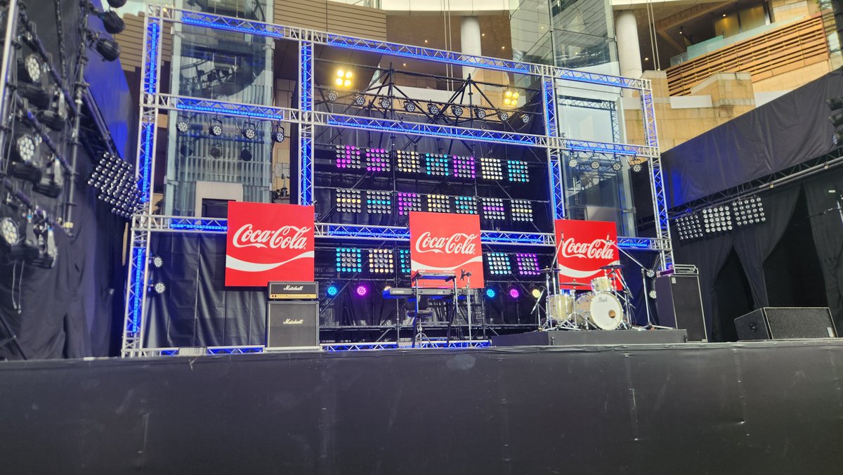 yhr3a's tweet photo. 2026.08.01
六本木ヒルズ SUMMER FES
MYERA
コカ・コーラ SUMMER FES LIVEアリーナ https://t.co/wyf5z1m8SS