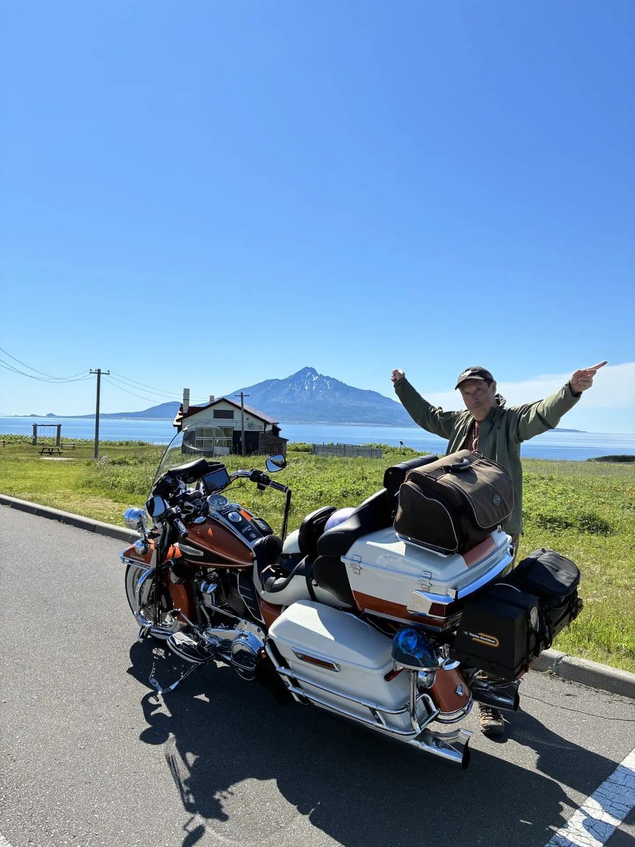MotoCar19's tweet photo. 本日20時から放送
 #くらさんの今日もツーリング日和 #バイクの輪 ゲストは #田中秀憲 さん
若い頃からバイク乗りではなかった。
48歳の時居酒屋での仕事仲間の何気ない一言、バイクの免許を取って北海道へ行ってみない？をきっかけに翌日に教習所へ限定解除を経て念願の北海道ツーリングをシャドウで実現された。その後はバルカン、ハーレーロードキングに一目惚れし、2台目ロードキングは10年間で14万キロ走破した。
バイクは、走る楽しみ、元気の源、そして仲間との語らい。田中さんの、大人になってから広がった仲間との輪や北海道の魅力をぜひ放送でお聴きください。

放送は全国からスマホ、PCで聞けます。

 https://t.co/m4l2SWJmu8

https://t.co/MkRJinIpQv 
アプリ『レディモ』に対応！ スマートスピーカーにも対応！

https://t.co/dpFilSFKCN

https://t.co/yJFjTSnoit