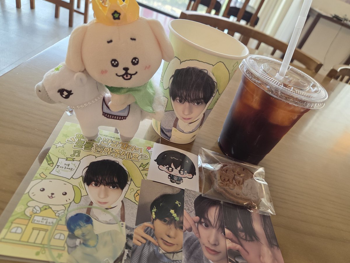 Ayoh_Yeah's tweet photo. 2026 료 생카투어🦭

#우리반반장강아지료

#엔시티위시 #료 #NCTWISH 
#RYO #リ��ウ https://t.co/HDLlnIx5bu