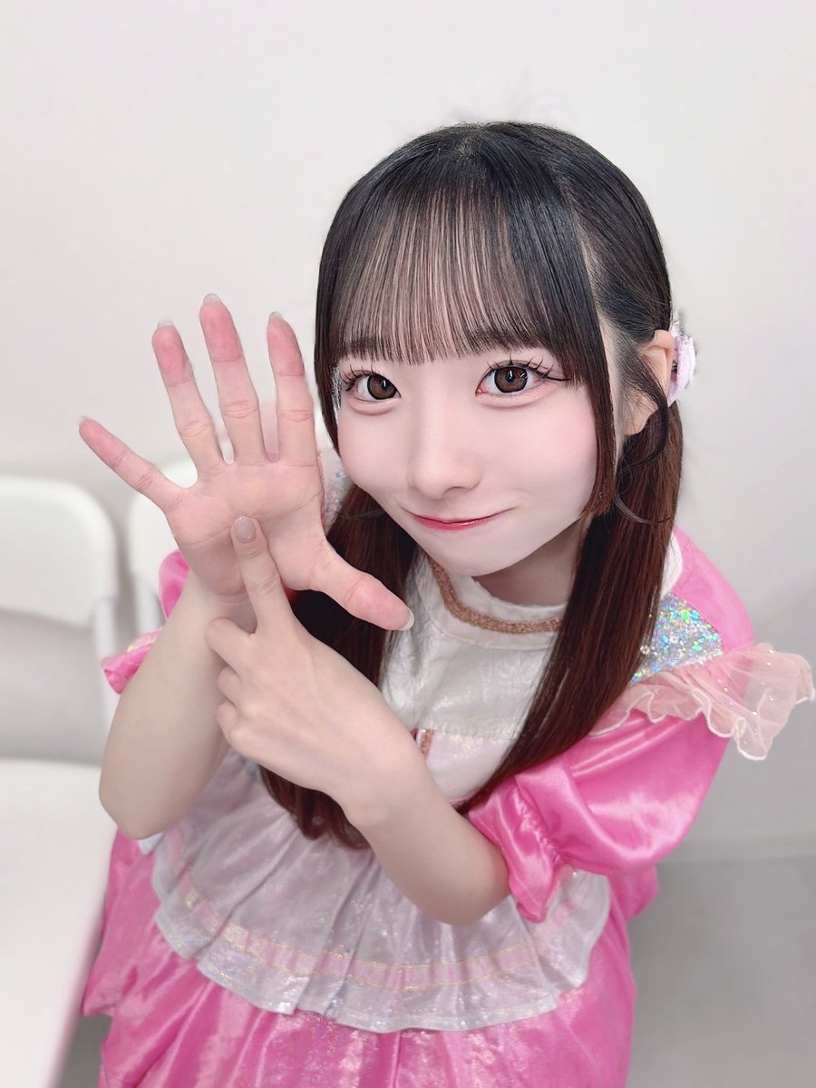 LumiDay_kana's tweet photo. ぴんく色人生6年目スタート！👶🏻🎀 https://t.co/gdO9akkQTl