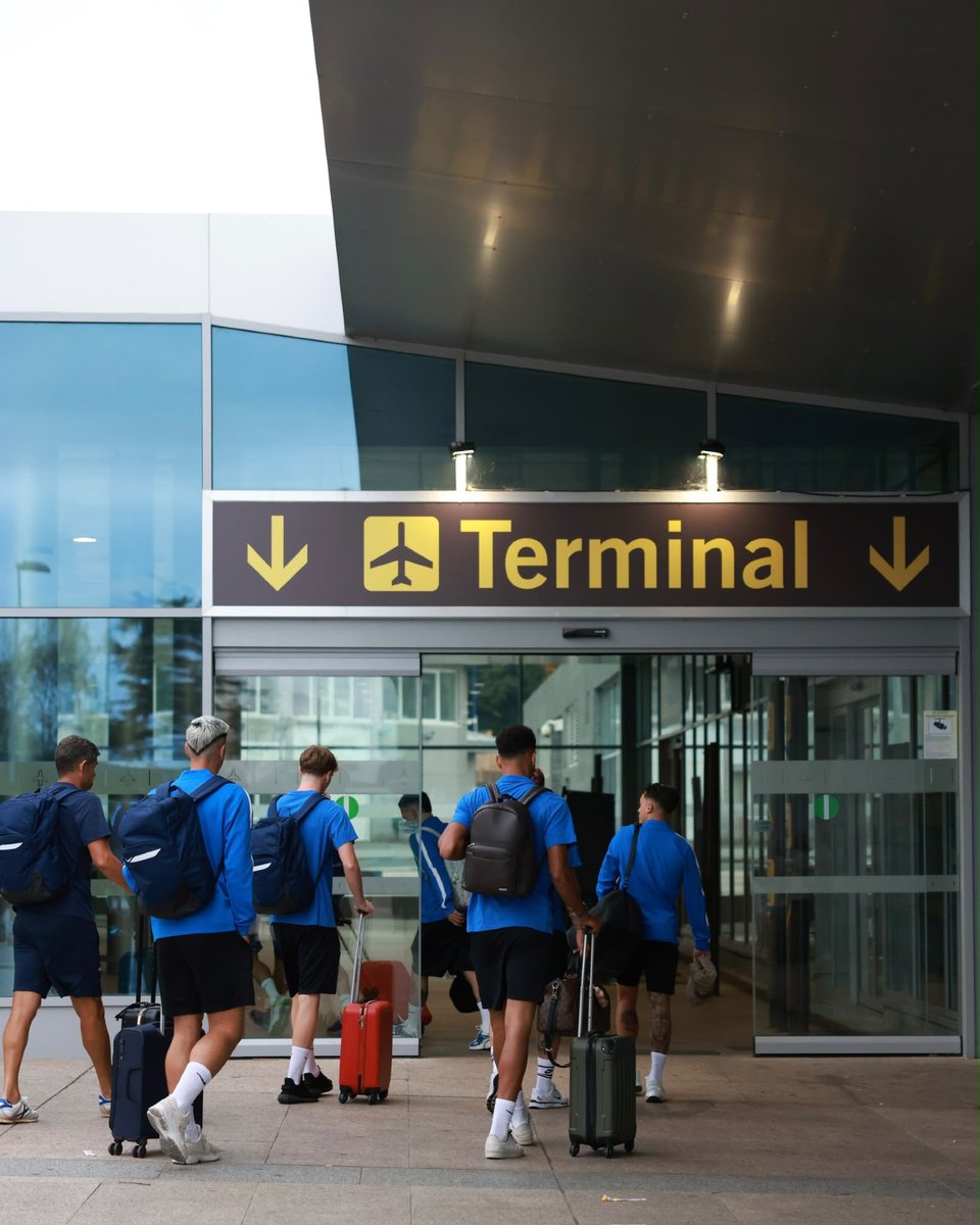 RCDeportivo's tweet photo. Próximo destino: Hamburgo ✈️🇩🇪 https://t.co/V9nbDVHETn