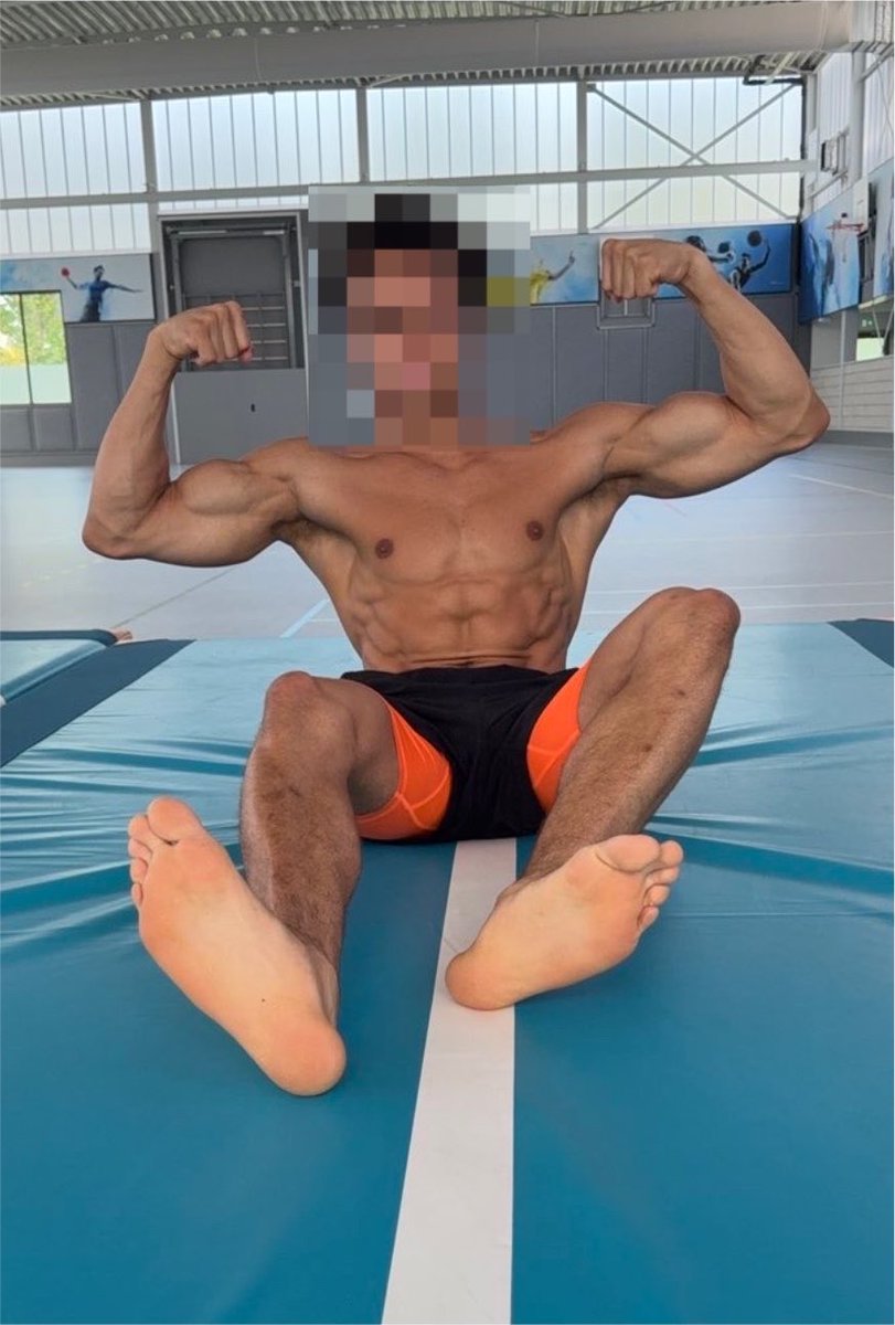 LdnFootFreak's tweet photo. These Dutch Kings got me gooning so hard to their perfect feet and muscles 🥵🥵🥵 @dutchalphaduo https://t.co/ANgmi8DKhK