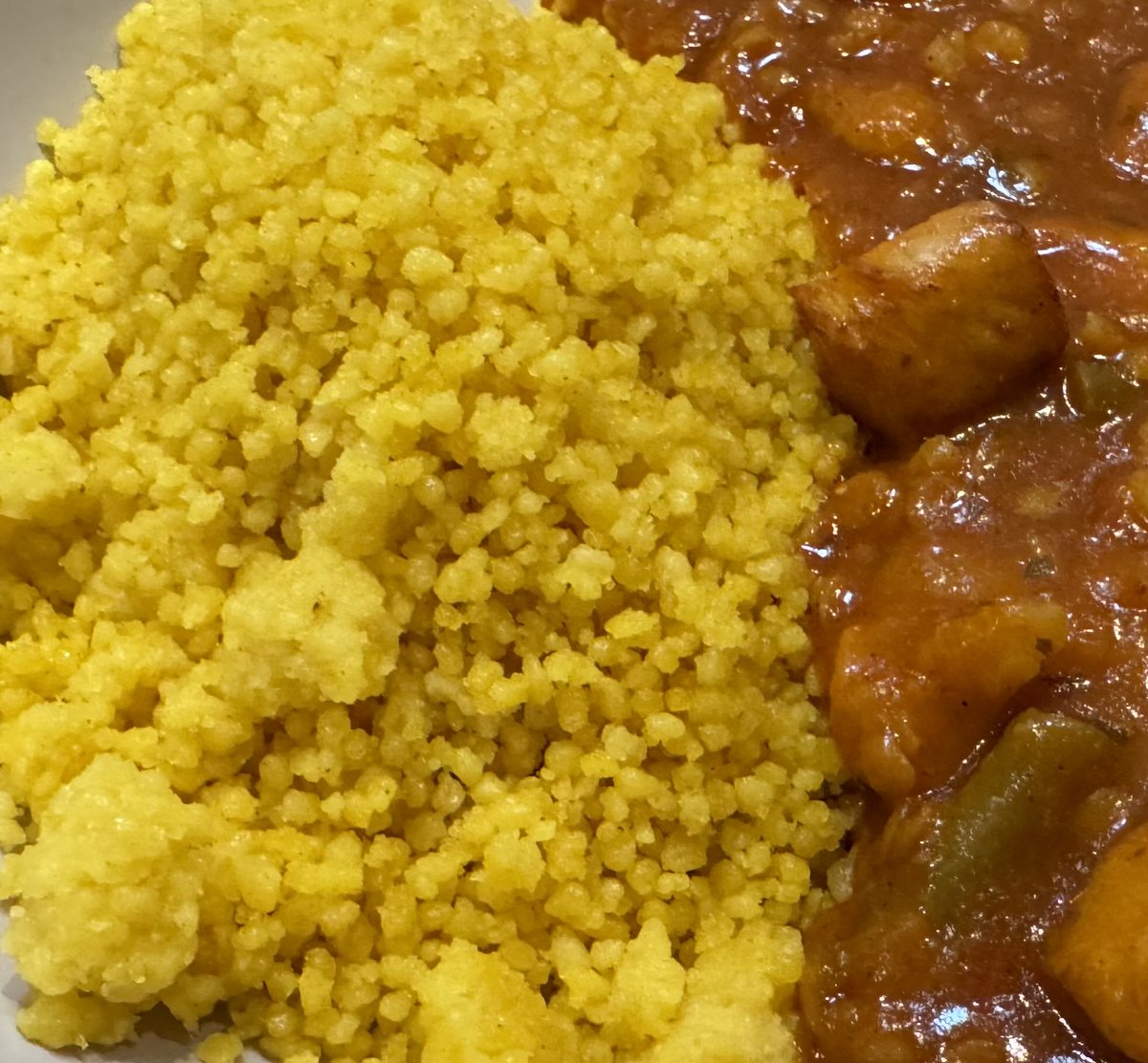 flitzeprimel's tweet photo. „Was isn das?“
„Couscous“
„Ja Kuss zurück. Und was ist das jetzt?“ https://t.co/dnt6J0ej4p