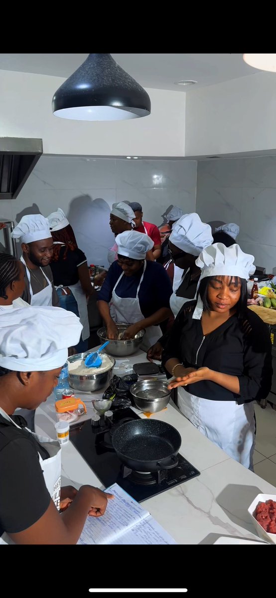 it’s your fav Chef Ade👨🍳 tweet media