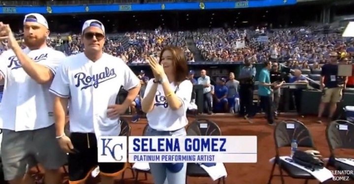 lolatayvis's tweet photo. Travis kelce and Selena gomez at a baseball game in 2019. Little did they know travis was gonna be married to selenas's bestie in 6 years https://t.co/c4W7of93pa