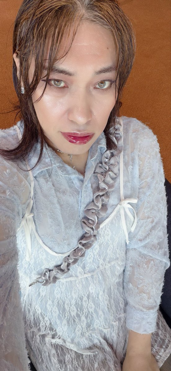 urara059's tweet photo. わたしは、夜職顔らしい https://t.co/kpkDiGo0CV