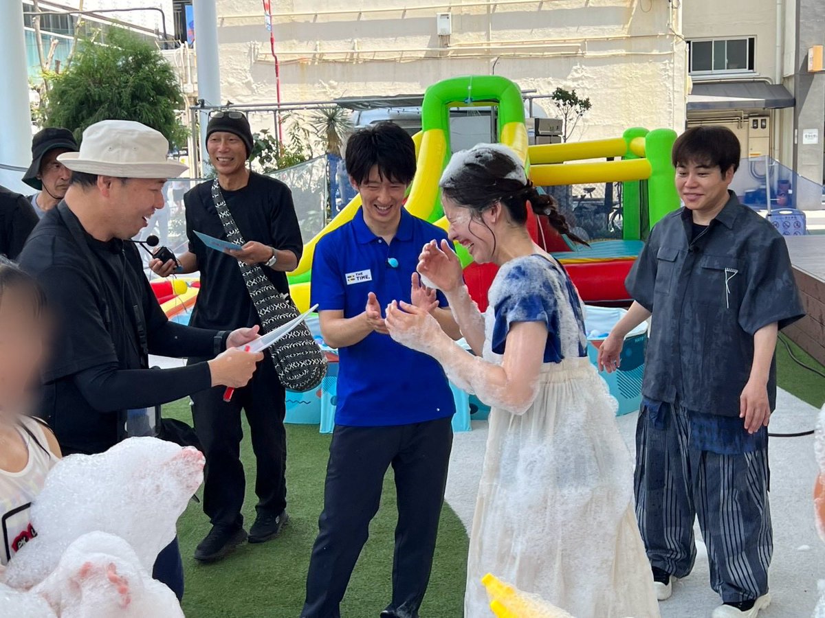 haruki_ide's tweet photo. ここまでモコモコになるとは🫧🫧
ひんやり具合が最高でした🌞🧊

昨日に続き、TBS杉山アナが #ダラット 初登場
平日の朝は #thetime_tbs ぜひご覧ください🐥

井上さんもありがとうございました😉🫶 https://t.co/nFHEHpDTIz