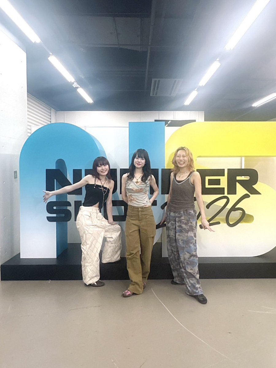 hitsujibungaku's tweet photo. [Thank you!]

『NUMBER SHOT2026』
📍福岡PayPayドーム・シーサイドももち海浜公園地行浜ビーチ

＜Setlist＞
1. Burning
2. ランナー
3. いとおしい日々
4. GO!!!
5. 声
6. 光るとき
7. more than words
8. Dogs

🎧羊文学全集よりお聴きください
https://t.co/g9qu1bPYlU

#NUMBERSHOT @NUMBERSHOT_ https://t.co/37VkUSEOkH