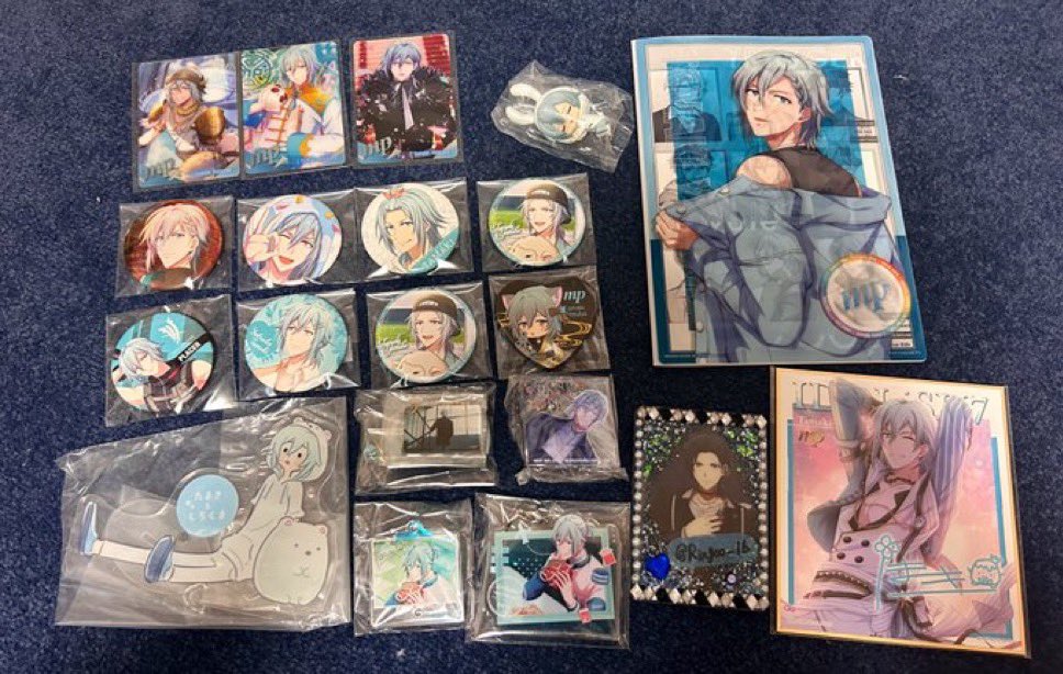 Ringoo_16's tweet photo. 【交換・譲渡】アイドリッシュセブン アイナナ メタカ アクスタ 缶バッジ アクキー 色紙 クリアポスター ブローチ その他

譲
四葉 環

求
同異種・一織

9/13福岡現地手渡しのみ
異種交換可
譲渡の場合は要相談

無償お渡し可能なものもありますので、気軽にお声かけください🙇‍♀️ https://t.co/3LEOdO2TPr