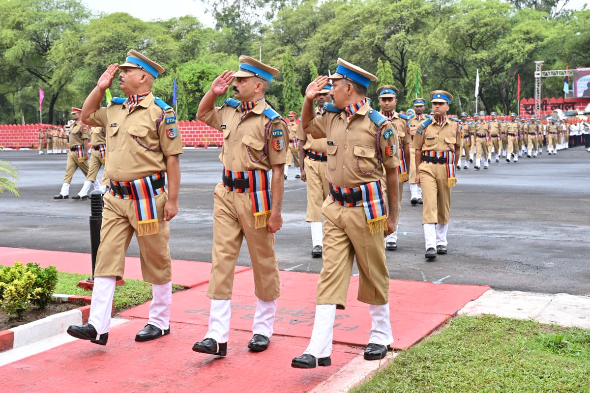 NCC_OTA_Kamptee's tweet photo. The Passing Out Parade of the PRCN (JD) Course marked a proud milestone at NCC Officers Training Academy, Kamptee on 01 Aug 2026 with Maj Gen Sarabjit Singh Bakshi, SM, VSM, Commandant, reviewing the parade. Reviewing Officer  congratulated  all 553 Cadet Training Officers on the successful completion of their training. Passing through the portals of the Academy, they now embark on a new journey as Associate NCC Officers, ready to inspire, mentor and shape the youth of the nation through  enduring values of leadership, discipline, character and selfless service.

#NCC #NCCOTAKamptee #PassingOutParade #AssociateNCCOfficers #NationBuilding #Leadership #YouthDevelopment #EkBharatShreshthaBharat
@HQ_DG_NCC
@PRODefNgp
@NccDteAPandT
@NCC_Bih_Jhar
@NCC_Dte_Delhi
@NCC_Dte_Gujarat
@NCCDteJKL
@Dte_kargo
@NCC_KER_LAK_DTE
@ncc_dte
@NccDteMPCG
@nccner
@CPhhp
@NCCDteOdisha
@NCCDteRajasthan
@NCCDte_TNPAN
@NCCUttrakhand
@NCCDteUP
@nccwbskm