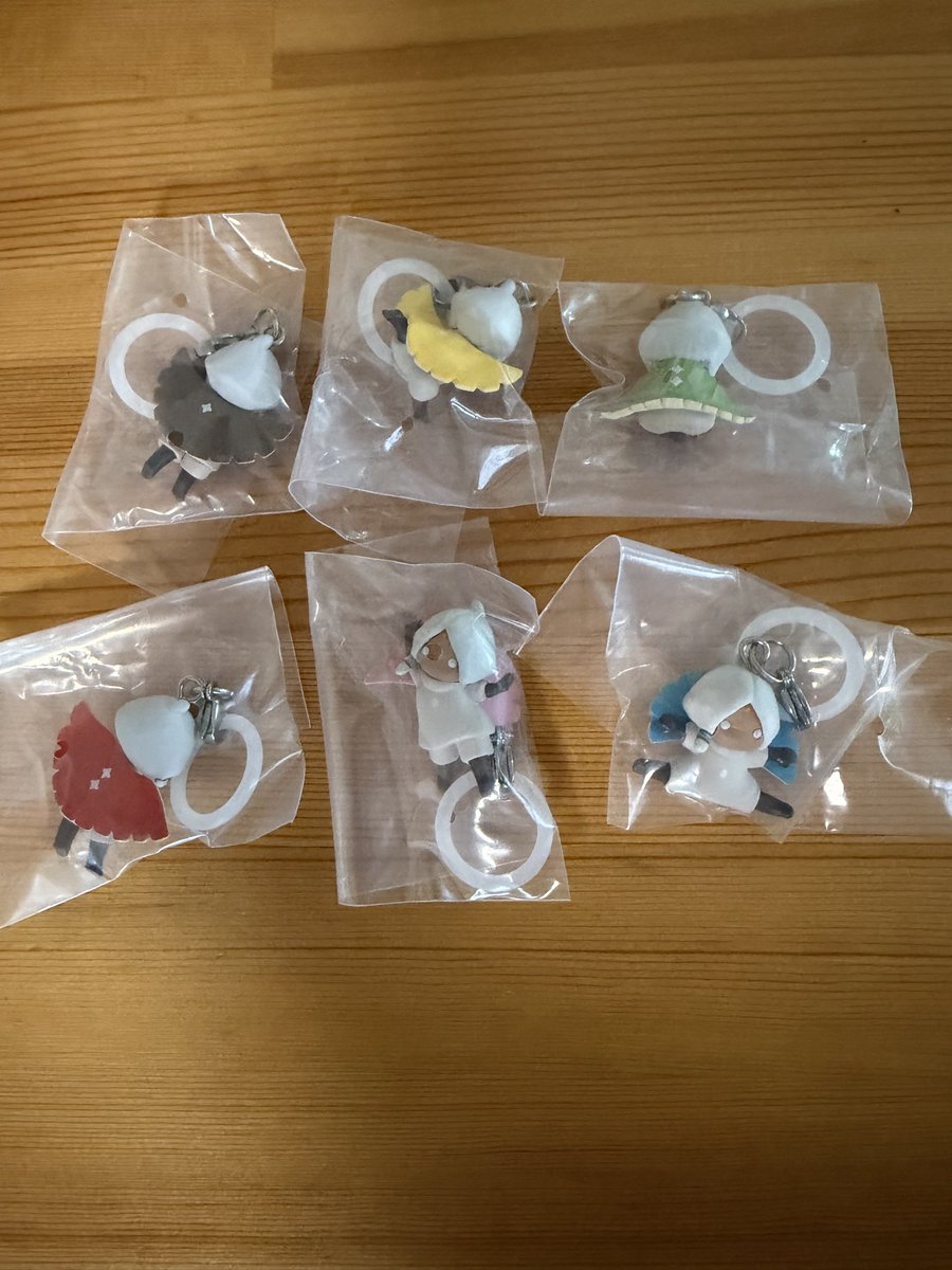sky30616332's tweet photo. 引き運のない私がほぼ被りなしでコンプ✨わーい https://t.co/XBJs590uIi
