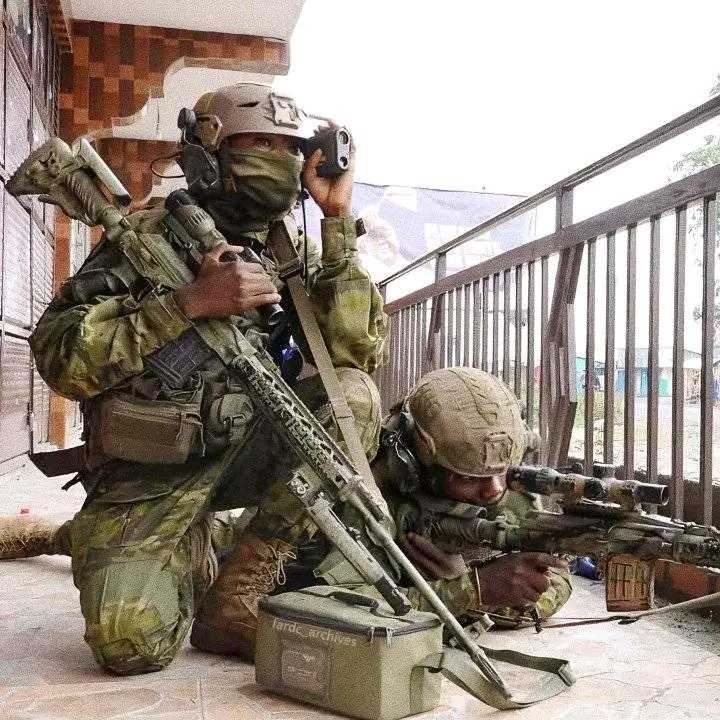 ClmentMuya2's tweet photo. 🚨 FARDC 💪 ;
NOUVELLES UNITÉS 
Tireurs d'élite équipés de fusil d'assaut AR-15/M4 modernisé (calibre 5,56 mm OTAN).
Tireurs embusqués en milieu urbain.
Nayebi te Félix azo mema FARDC wapi ?💪💪💪💪 https://t.co/YHu2BIL600