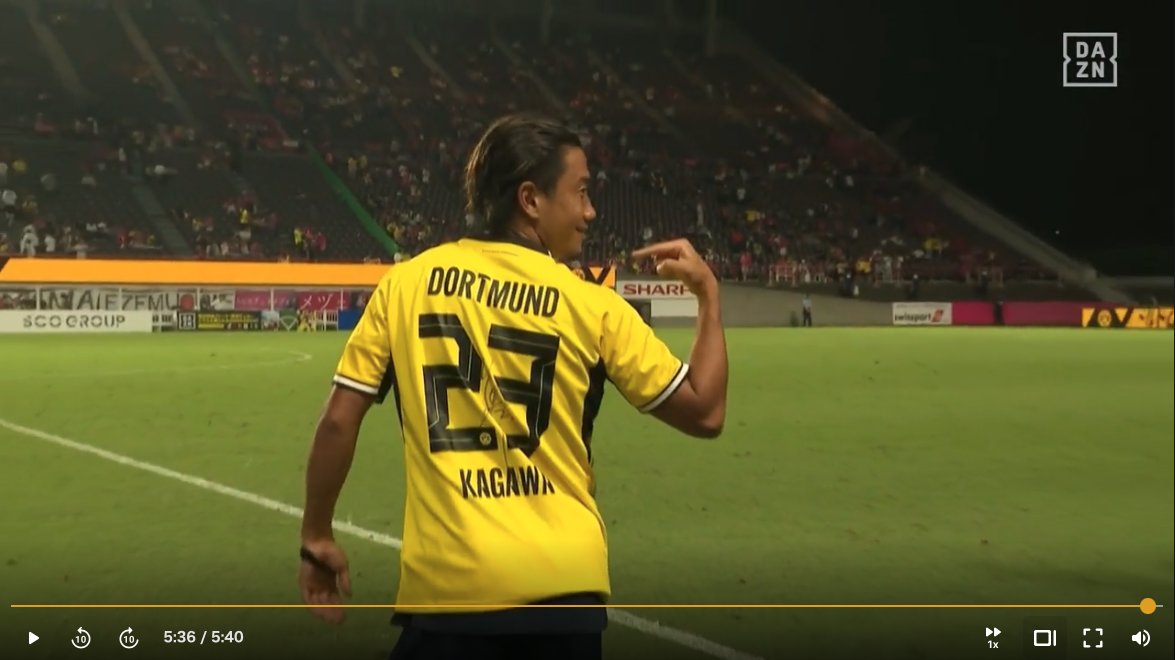 OSU_Professor's tweet photo. サッカーならではの、いい光景だ。 https://t.co/VeencxhK8h