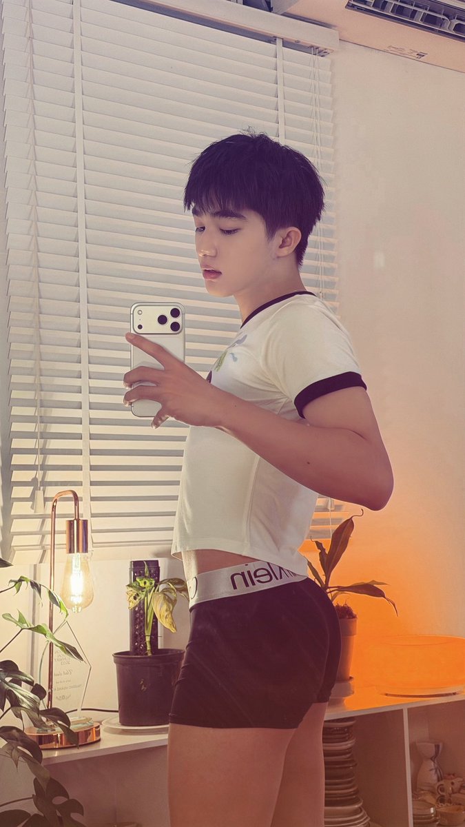 onykhang's tweet photo. Nhìn vậy chứ mê bot lò tôn 😋 https://t.co/rTBOMhMJyU