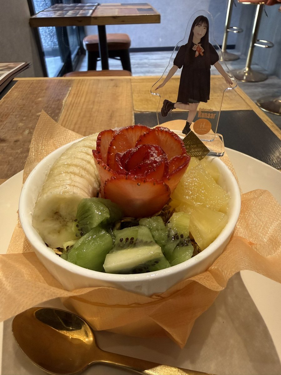 Taka_eucaly29's tweet photo. アサイーボウル&サラダ専門店
HILLS BOWL🥣🫐大阪堀江本店へ
Runaarちゃんオリジナルアサイーボウル🥣🫐🍌🍍🍓🥝とっ〜ても美味しかったです😋
お店の方もニコニコ優しい方でした。
ご馳走さまでした。
#HILLSBOWL大阪堀江本店
#Runaar https://t.co/Jf8Oh5EQtL