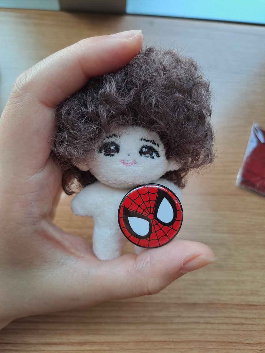 TSPP26's tweet photo. 핀뱃지 생각보다 작고 귀여웠고
영화관에 어르신들 많았는데 다들 안 받아가시는 듯... https://t.co/AoJsw3WWAV