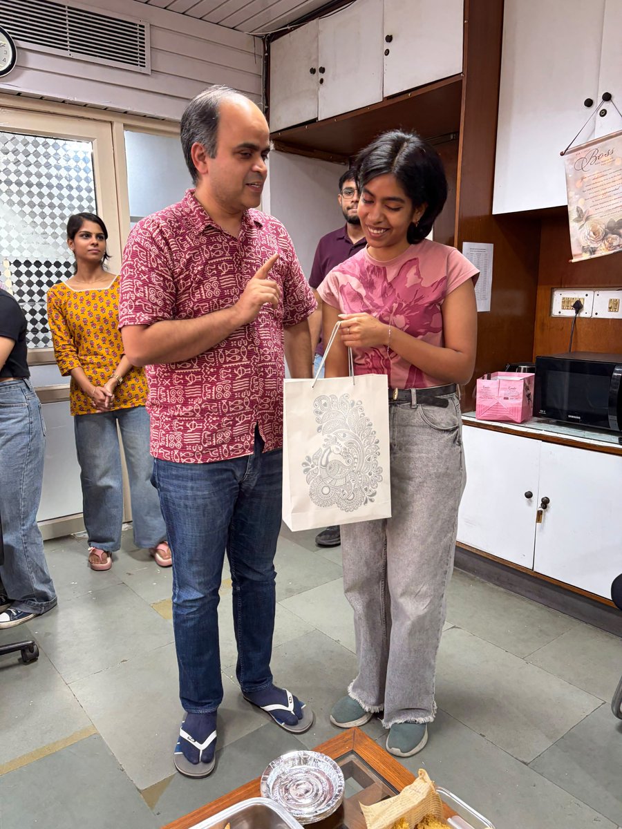 RajeshPandeyLab's tweet photo. Swasti Lehri enriched #INGENHOPE lab during her BSc post exam break & learnt eagerly about "Functional AMR" & disease severity. Her manuscript has come for revision. We wish her best for Masters at Delft University of Technology, Netherlands... https://t.co/dovTYP9Idq