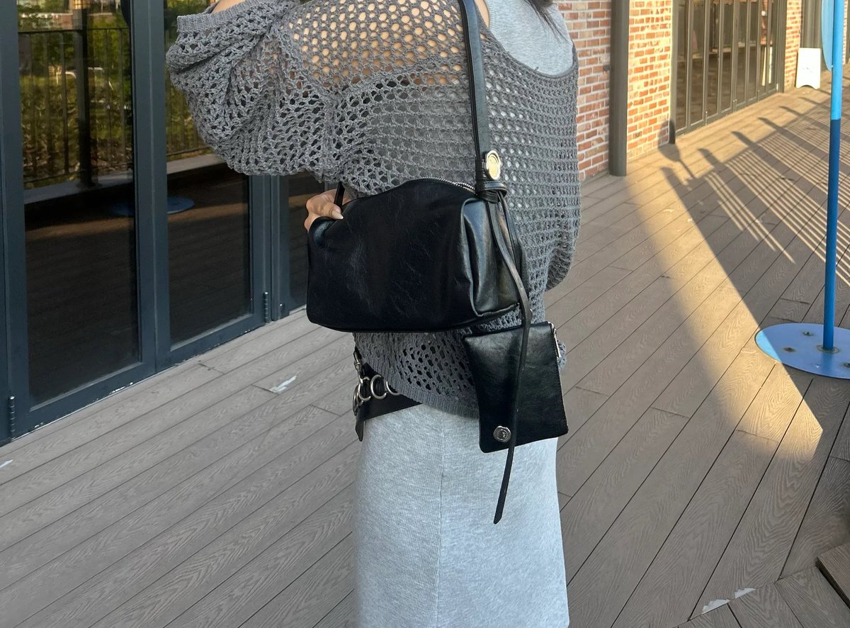 spingxx's tweet photo. mur rubi bag 👒🌟 

size : 23.5 x 12 x 7.5 cm + wallet : 15.5 x 11

☑️ ลดเหลือ 950.- free ems https://t.co/VhSoUZEmCi
