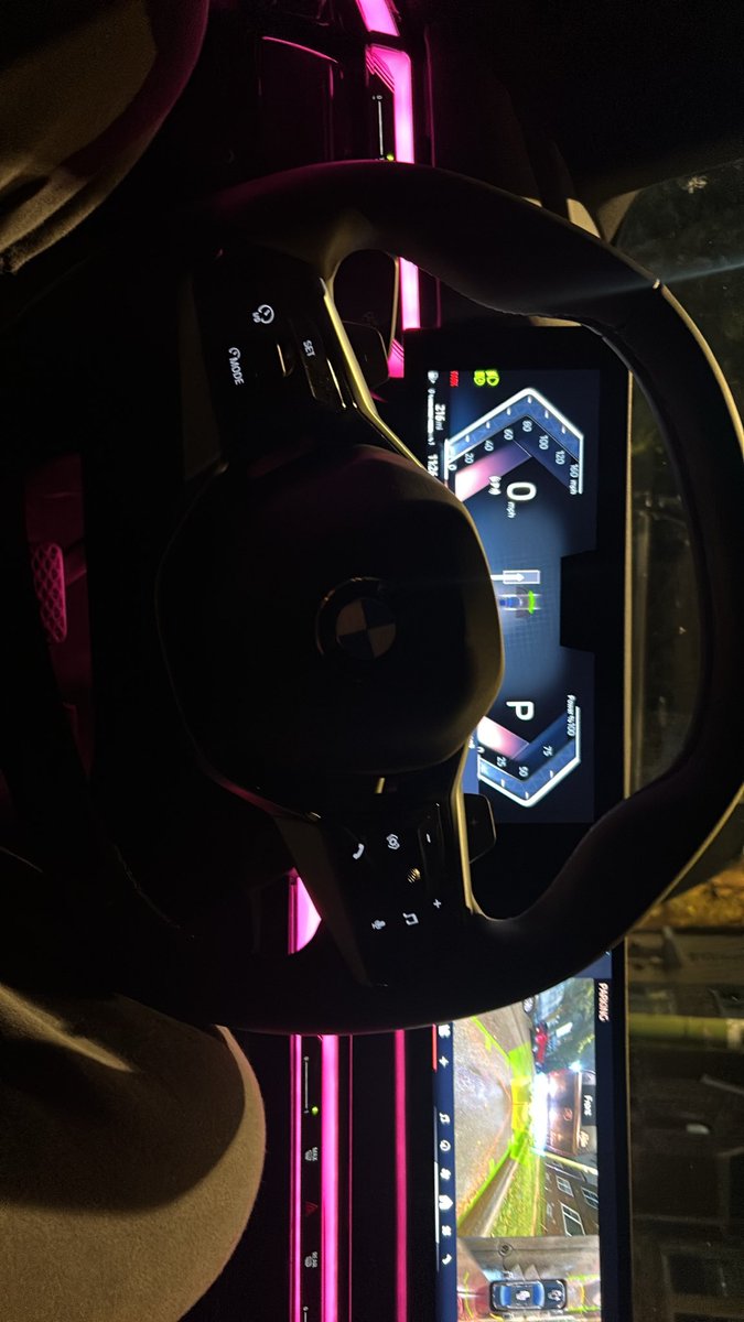 theyluvc0c0's tweet photo. What the fine shi doing tonight? https://t.co/bpL83Y9yYA
