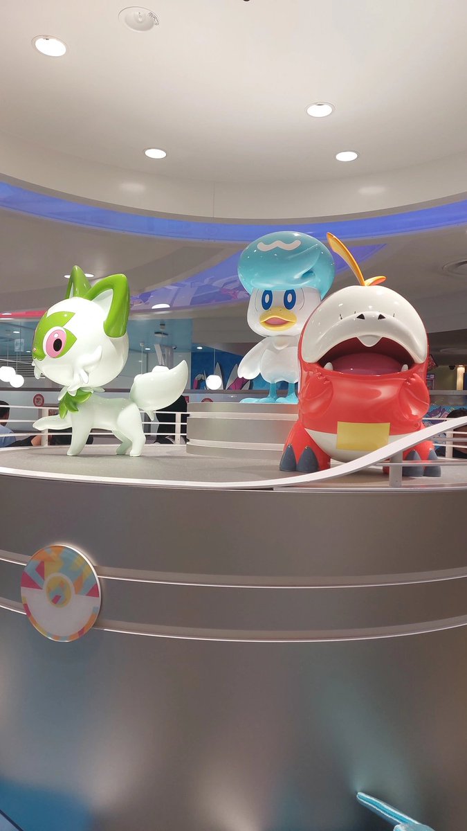 r_yu_ryu's tweet photo. ポケセンきました https://t.co/jZGAo6hdRI