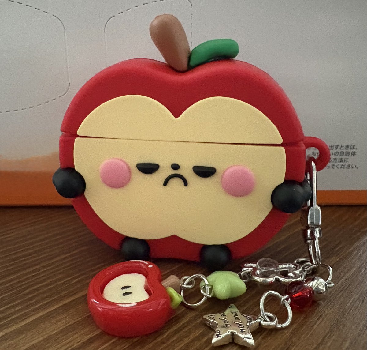 Chandelure_L's tweet photo. アリエクで買ったけどちゃんと届いて良かった〜
かわいいね https://t.co/qvfwnZiAZi