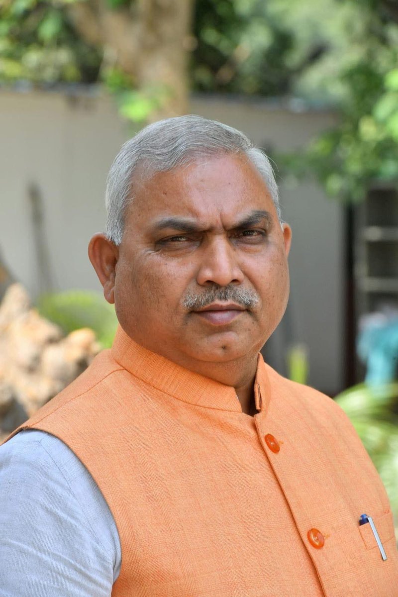 kjsehrawat's tweet photo. भाजपा के आदरणीय राष्ट्रीय सह संगठन महामंत्री श्री @shivprakashbjp जी को जन्मदिवस की हार्दिक बधाई एवं शुभकामनाएं। 

महादेव जी से आपके सुखद, आरोग्यपूर्ण एवं मंगलमय जीवन की कामना करती हूँ। https://t.co/fR6467g8Yq