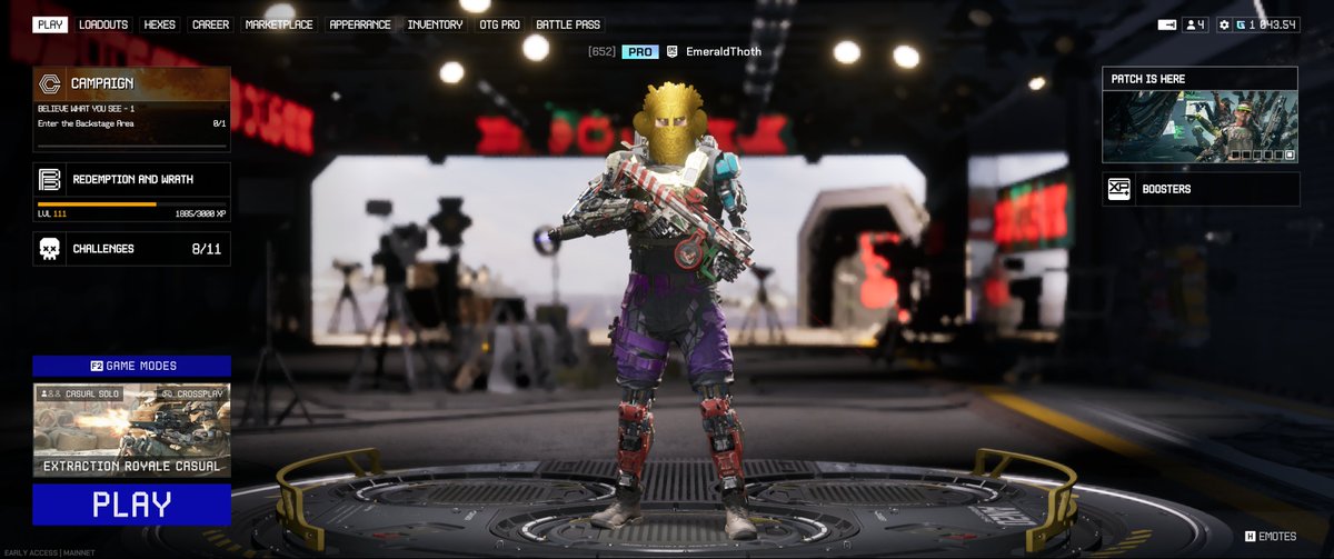 theemeraldthoth's tweet photo. Decided to pick up a rare OTG item today. The Prankster Mask will always be my favorite, but it was time to retire it...at least for a little while. Say hello to the shiny Gold Mask fit.

@playoffthegrid @GUNbyGUNZ @GunzillaGames https://t.co/rd0JALnFvE