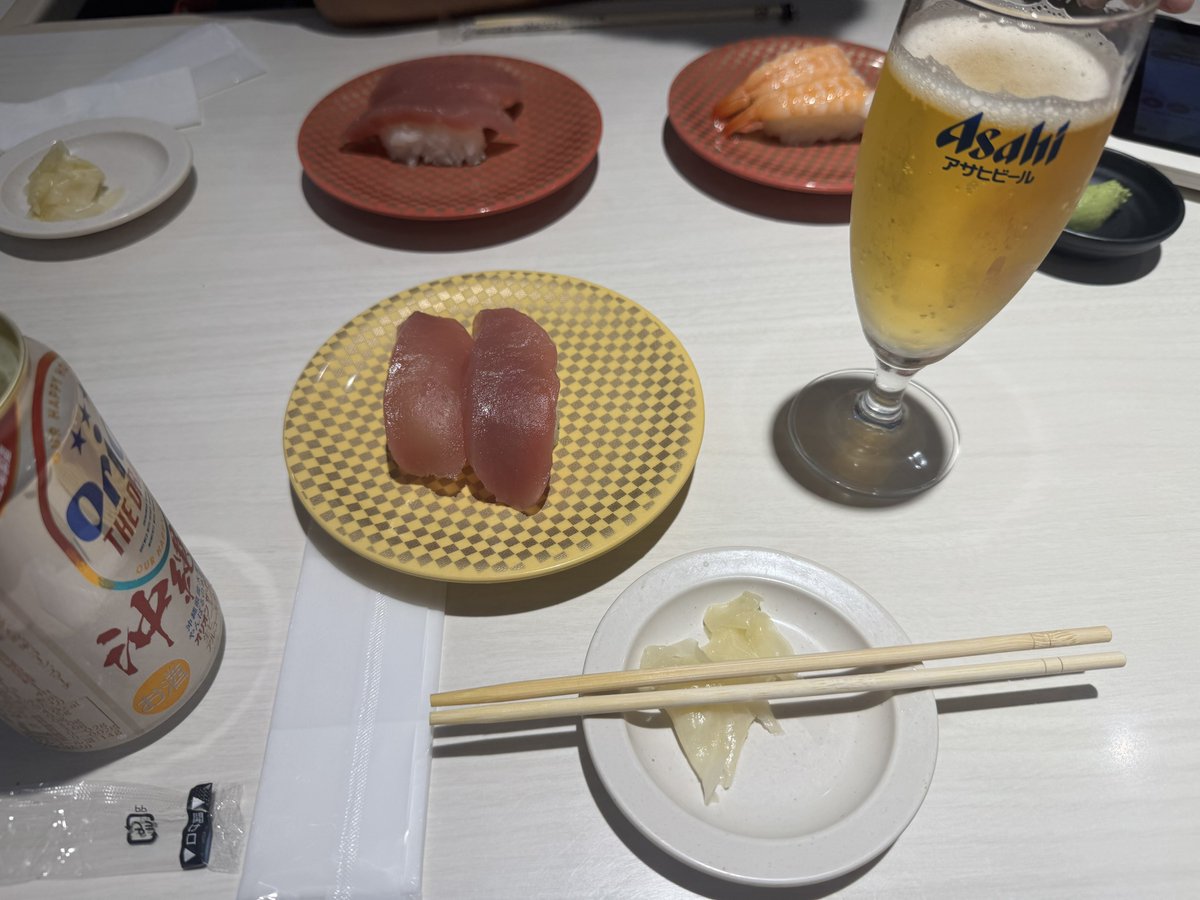 nabesh0's tweet photo. 回転寿司に来ました！ https://t.co/zfkSm7EMDG