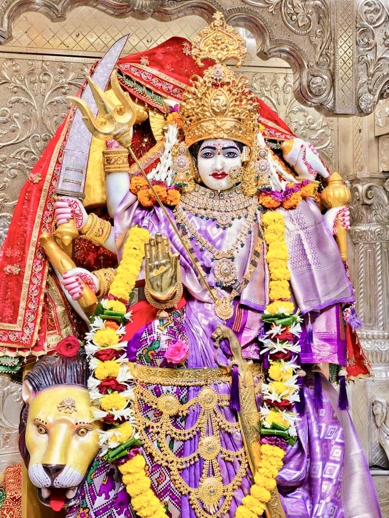 MotaAmbaji's tweet photo. *Mota Ambaji, Borivali East*    
#motaambajiborivalieast #mumbai 
01/08/2026   

आषाढ़ कृष्ण पक्ष ३
 
विक्रम संवत् २०८३

https://t.co/XReXJvuAt4 https://t.co/sNQNdu25vb