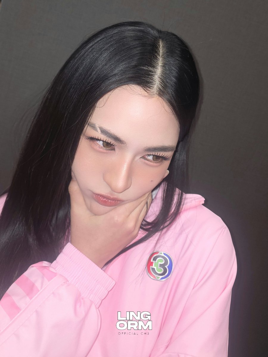 LingOrmCH3's tweet photo. คิ้วบาก กระชากใจมั้ยค้าบบ 

#CH3GirlsCup2026 #หลิงออม‌ #LingOrm #BabyLOLO https://t.co/GE7XLPnvUd