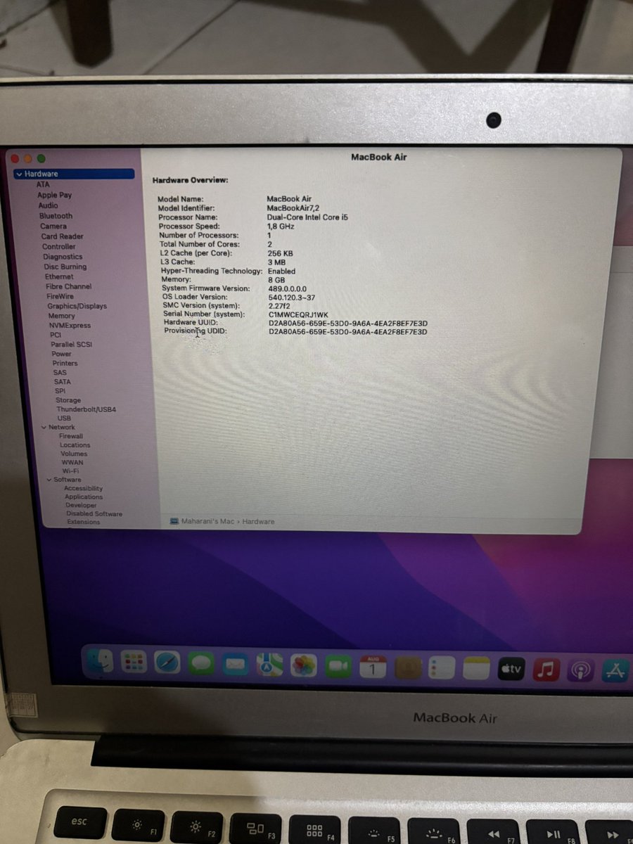 blytheaashi's tweet photo. WTS MACBOOK AIR 2017 kondisi layar no kendala no issue memori 8/256GB 2,5JUTA #wts #macbook #zonauangㅤ https://t.co/3wBWzFAVqT