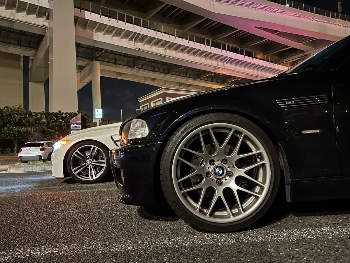Tsutae_Factory's tweet photo. こんにちは！

BMW MモデルのFrフェンダーにあるサイドガーニッシュは車種毎に味があり、
その時代・モデル毎のデザインがカッコ良すぎてついつい写真に納めたくなりますね😂

個人的にフェンダーアーチとの相性でE46 M3のサイドガーニッシュが1番好きです笑 https://t.co/oWEDDSrwBj