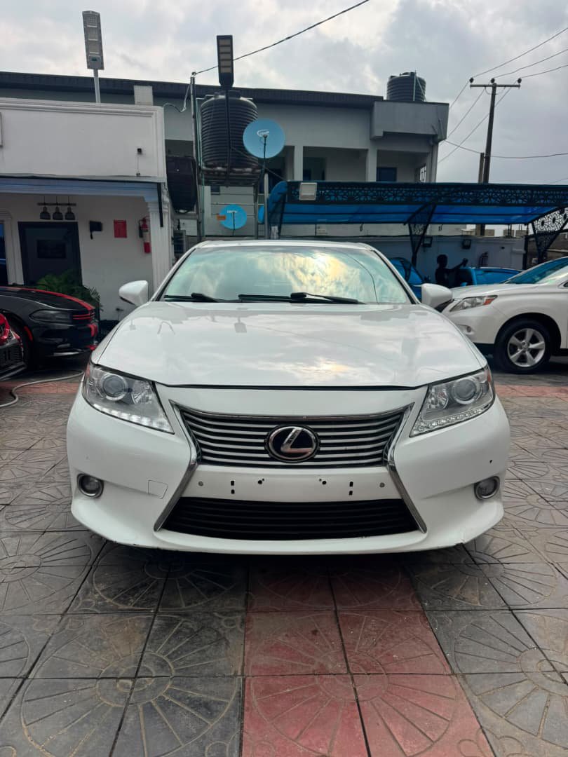Lean_Autos's tweet photo. REGISTERED
2013 ES350

First body paint
Toks Standard
2024 Entry
Blindspot Monitor
Park Assist
Rear view Shades
Crispy clean interior &amp; exterior

🏷️ N15.5 Million 
📍 Lagos

☎️  https://t.co/tJnLCTXYsu https://t.co/RdZf6q3511
